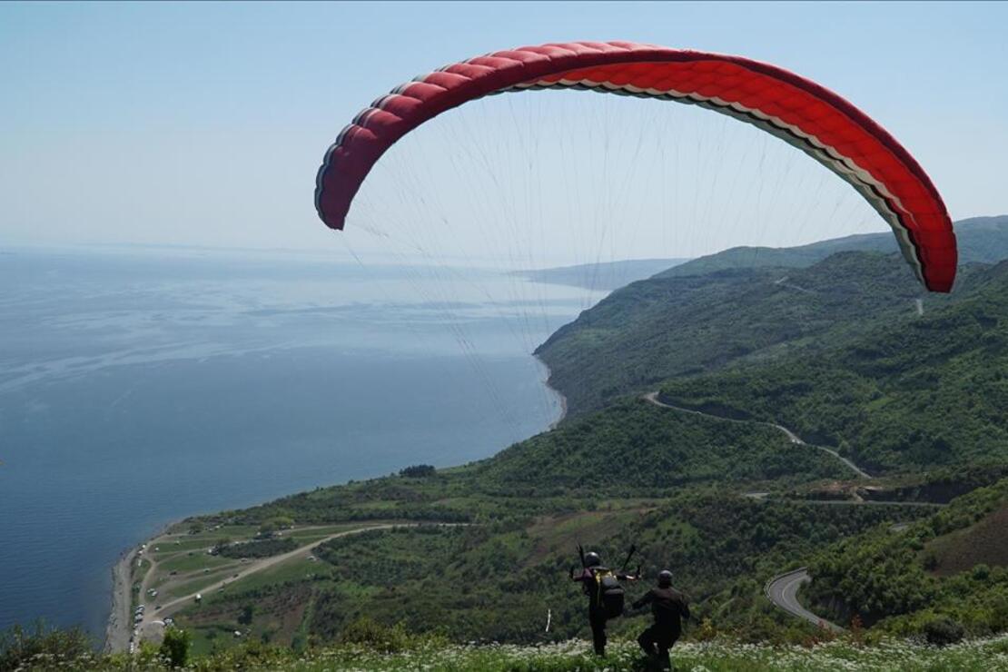 Ganos Tepesi Yamaç Paraşütü